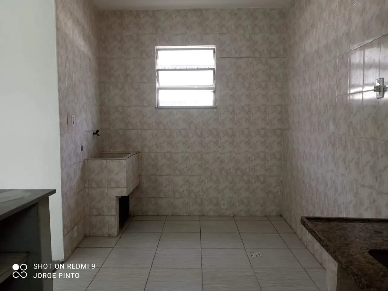 Unfurnished 1-bedroom home with open-plan kitchen — photo 21