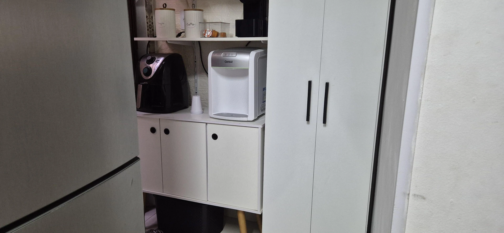 30 m² studio with a washing machine and a home office — photo 16