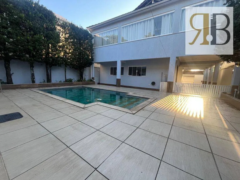 4-bedroom house with 5 bathrooms, 400 m² — photo 40
