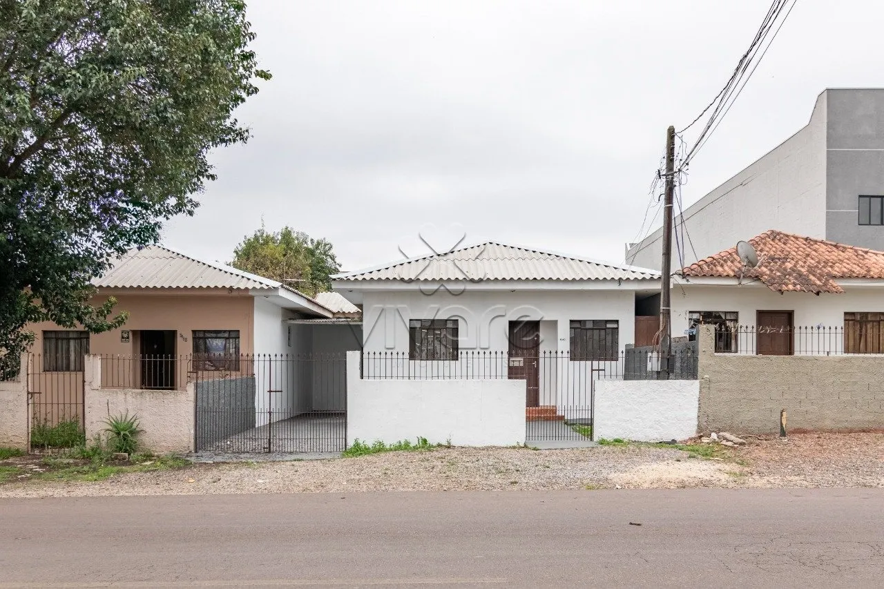 3-bedroom house with a garden — photo 3