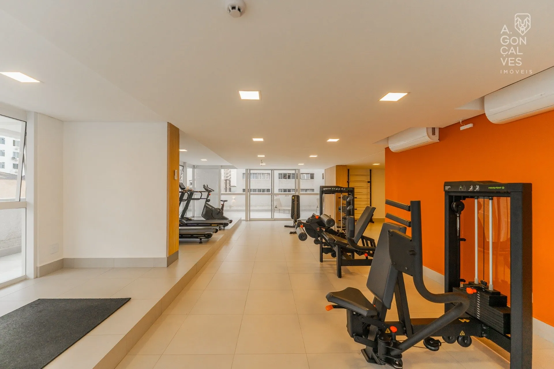 Studio mobiliado de 28 m², 1 quarto e varanda de vidro — photo 22