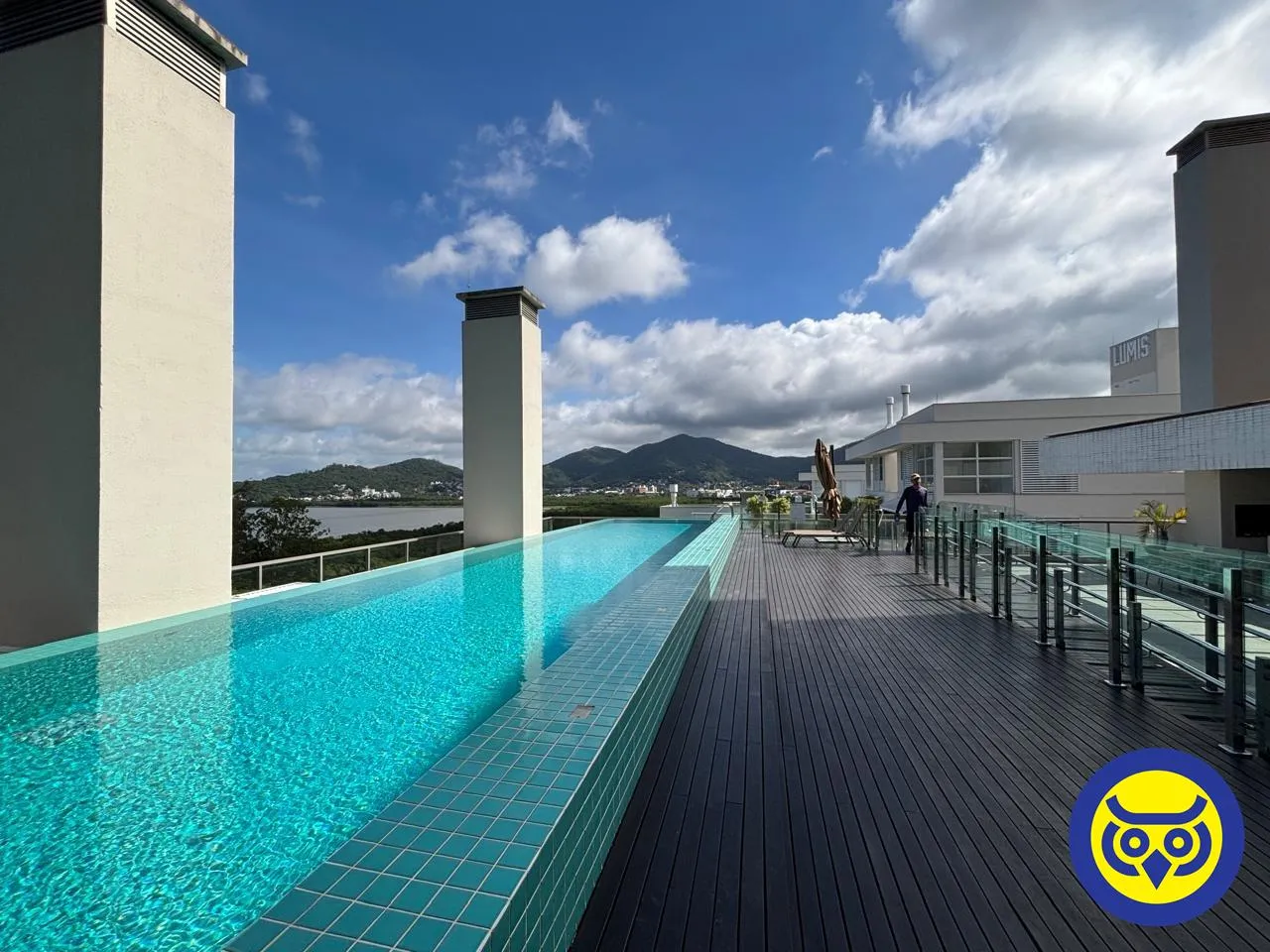 3-bedroom apartment with a water view — photo 27
