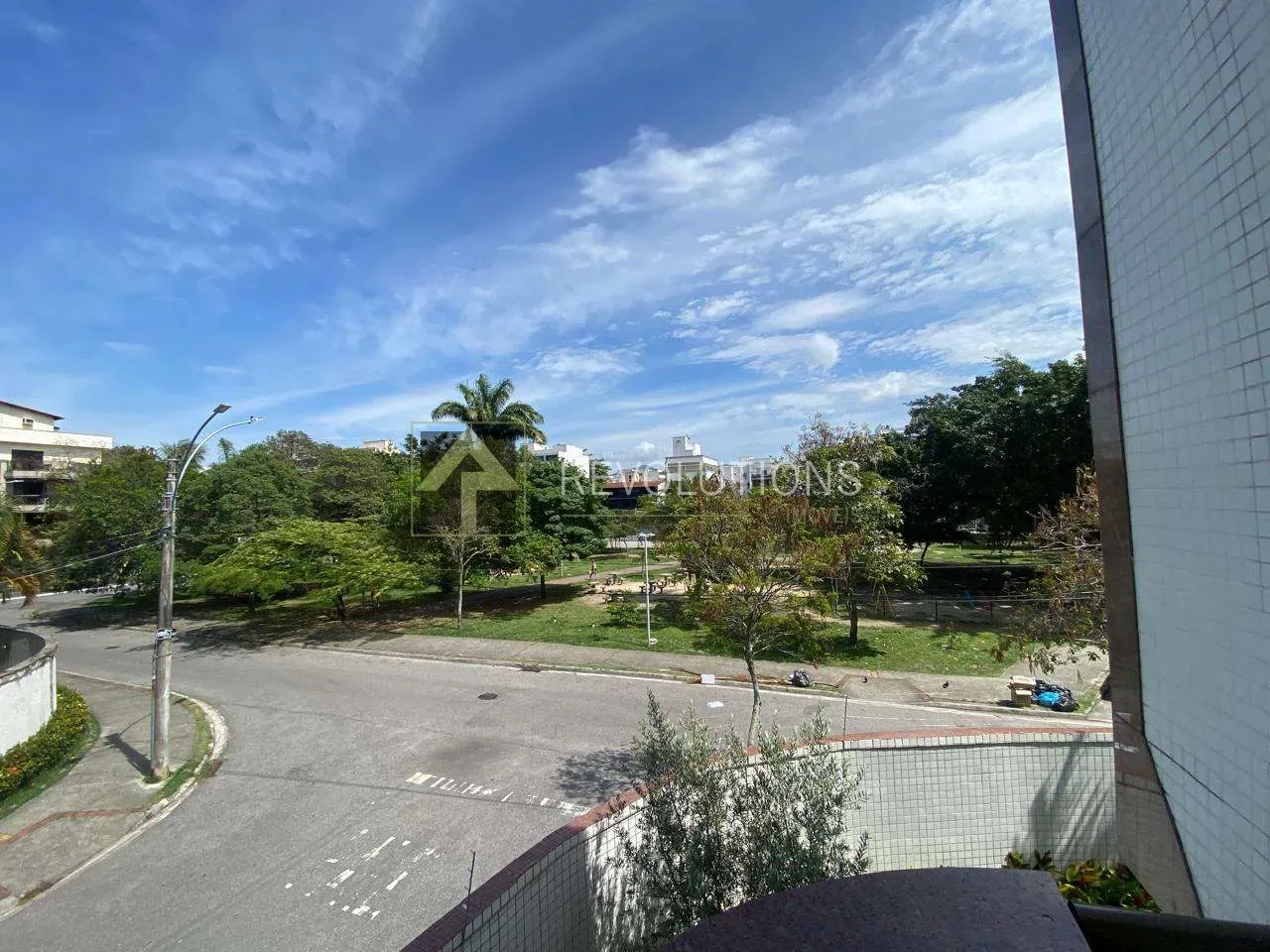 Park view in a 4-bedroom apartment, 125 m² — photo 10