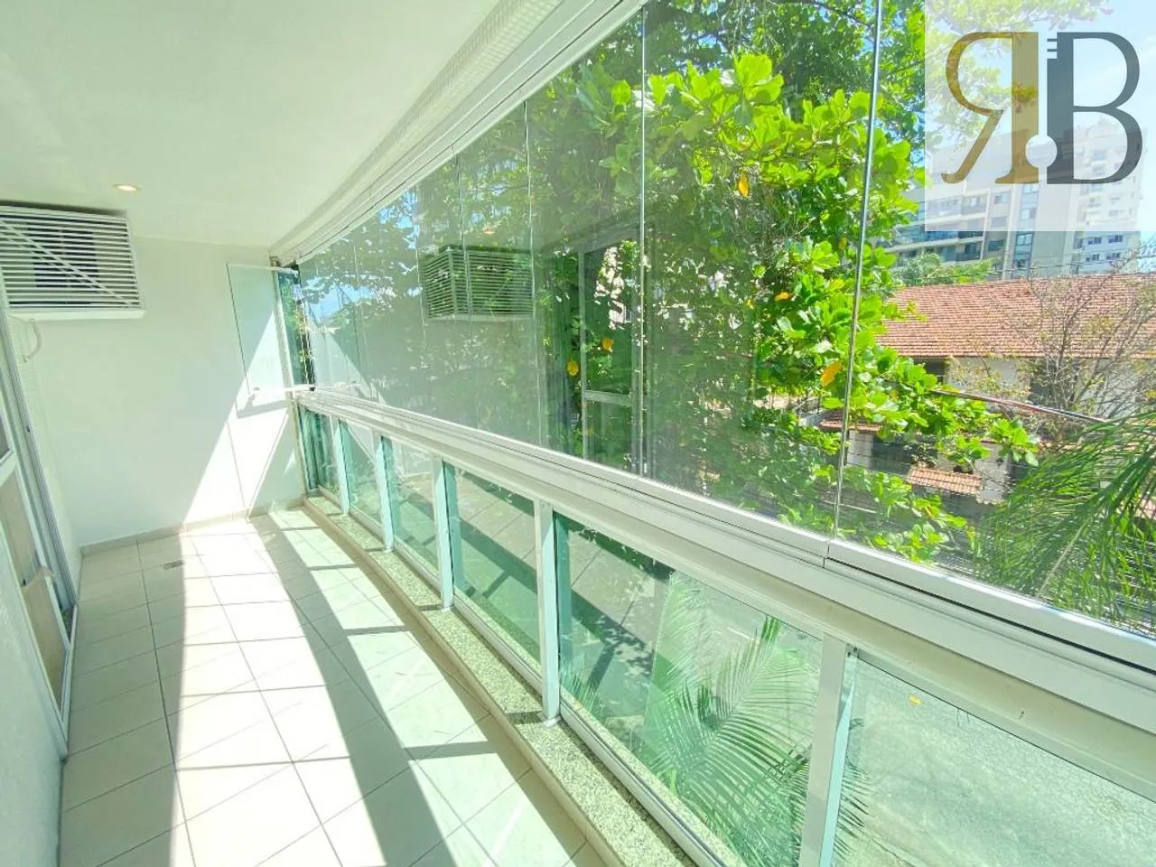 3 quartos e varanda envidraçada: apartamento de 101 m² — photo 9