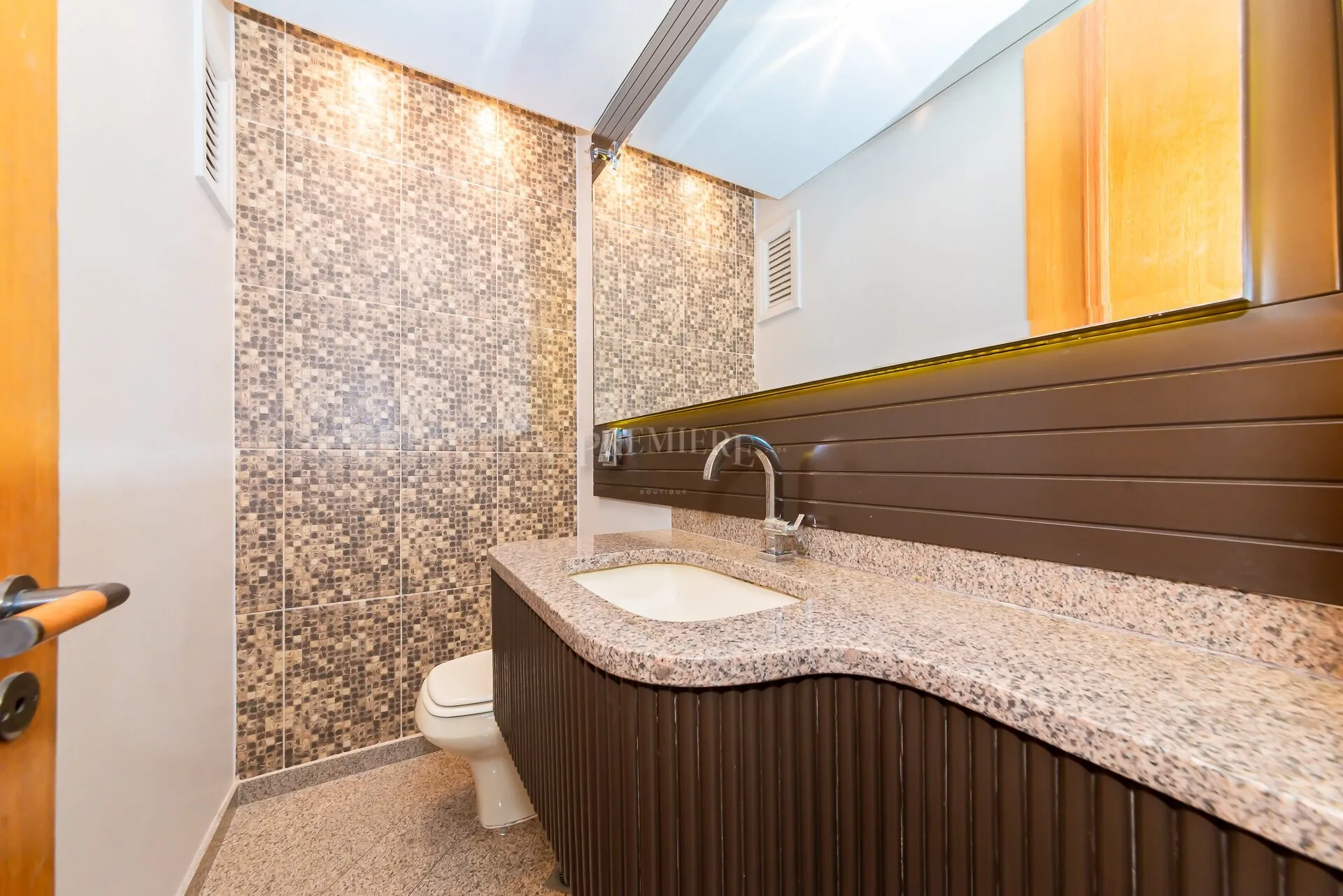 Apartamento de 4 dormitorios con balcón, 265 m² y 2 plazas — photo 27