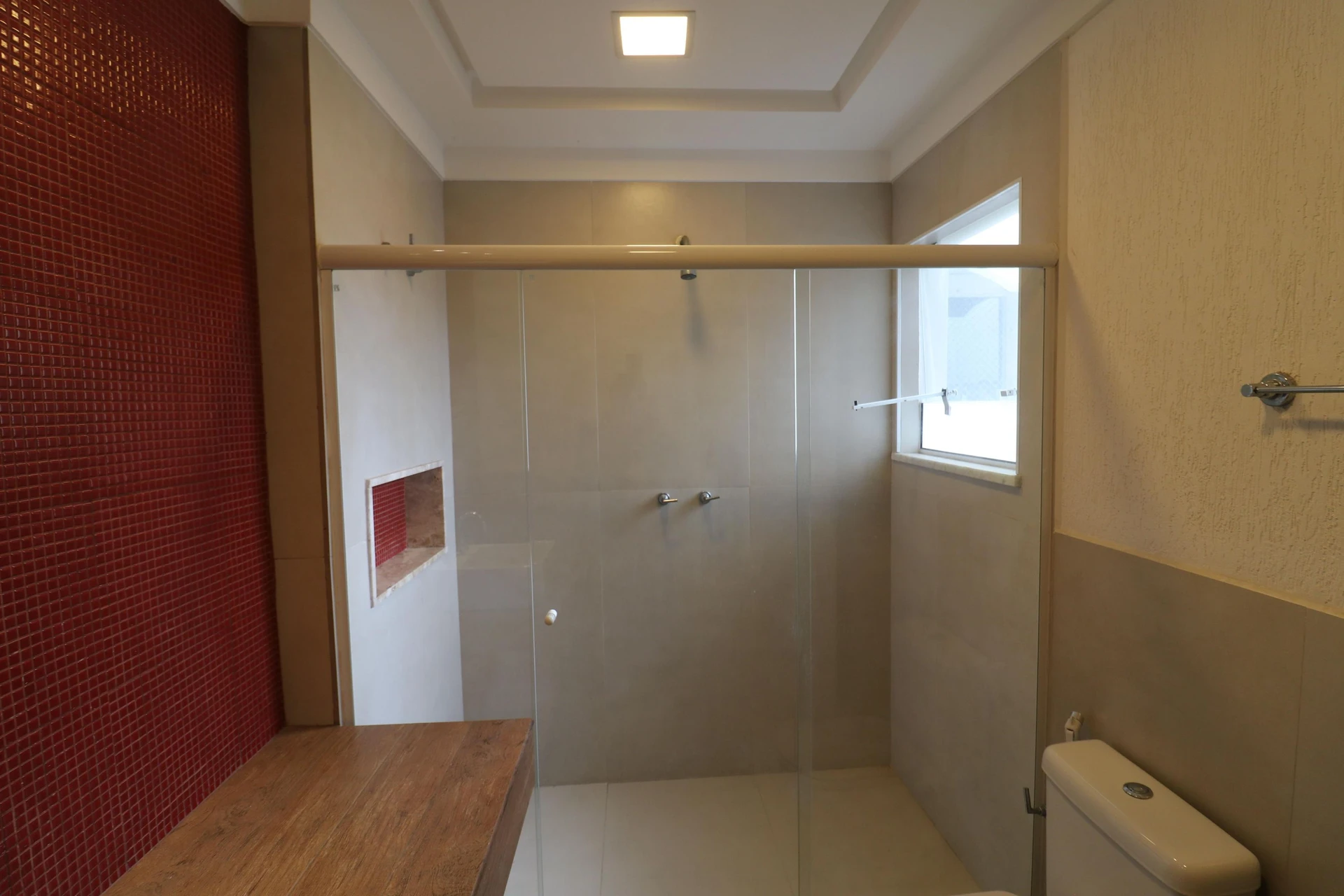 Vestidor y 5 dormitorios: casa de 420 m² — photo 88