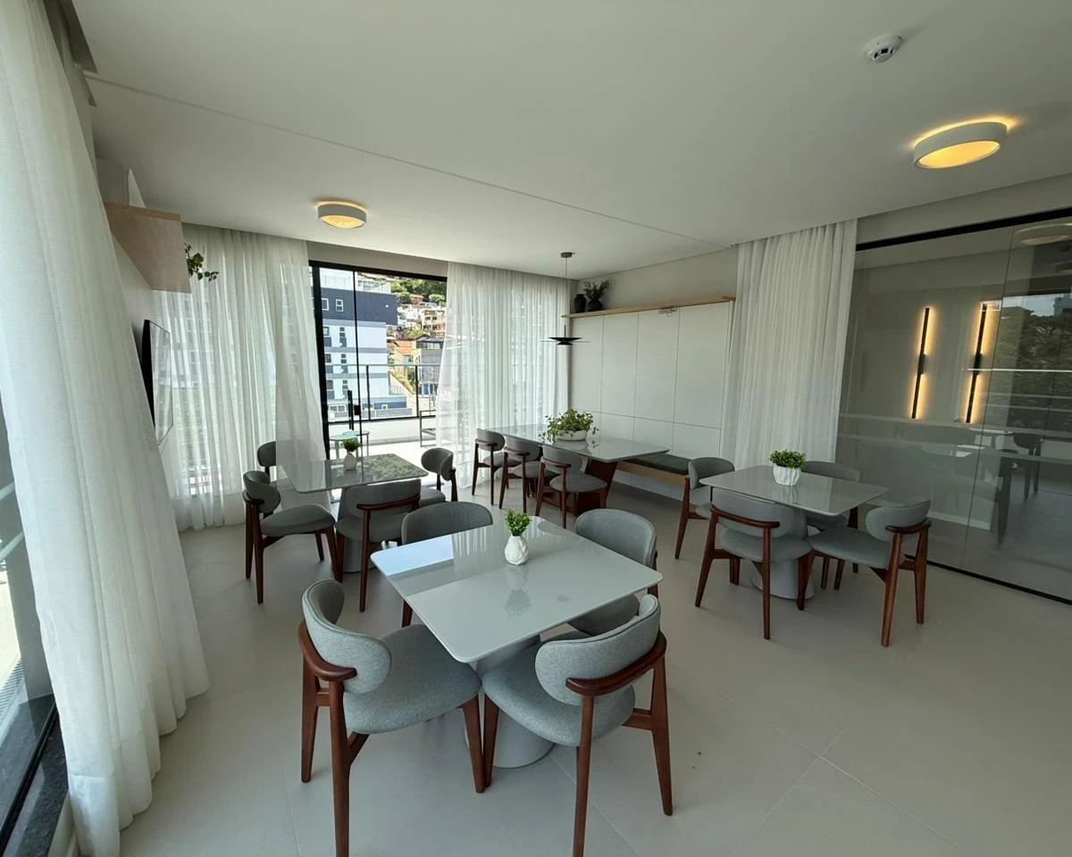One-bedroom apartment with a grill on the balcony — photo 2