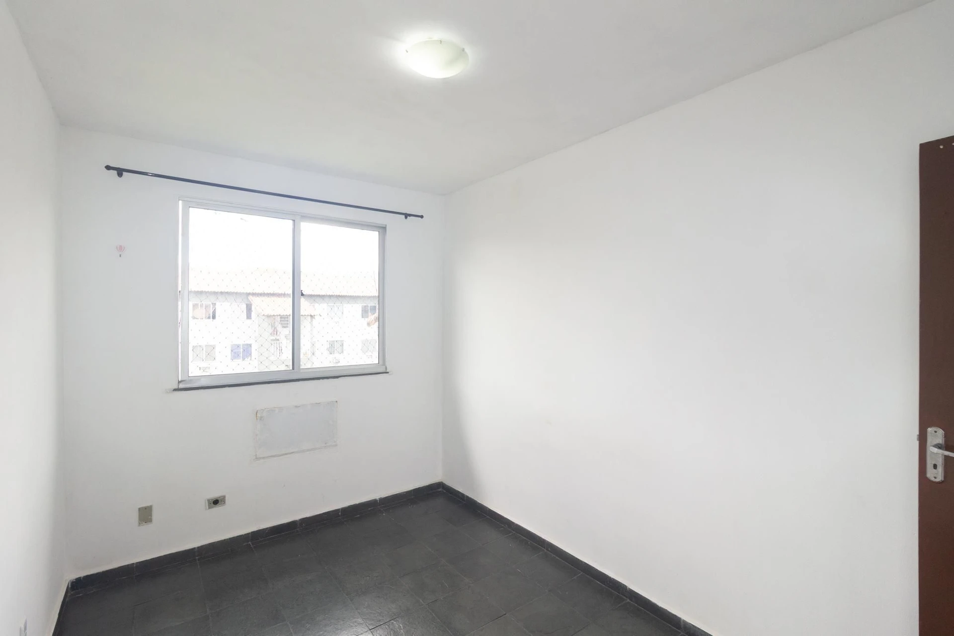 Apartamento de 2 dormitorios, cocina cerrada y mascotas — photo 17