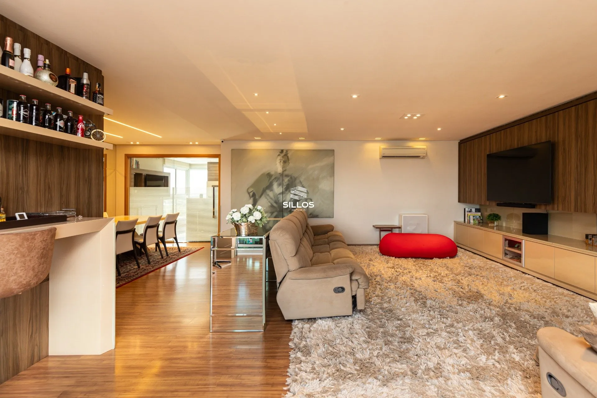Квартира 321 м² з 3 спальнями-сюїтами і 4 паркомісцями — photo 2