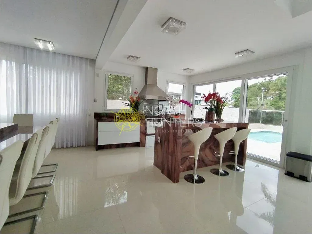 Casa com 6 suítes e 800 m² com 4 vagas — photo 17