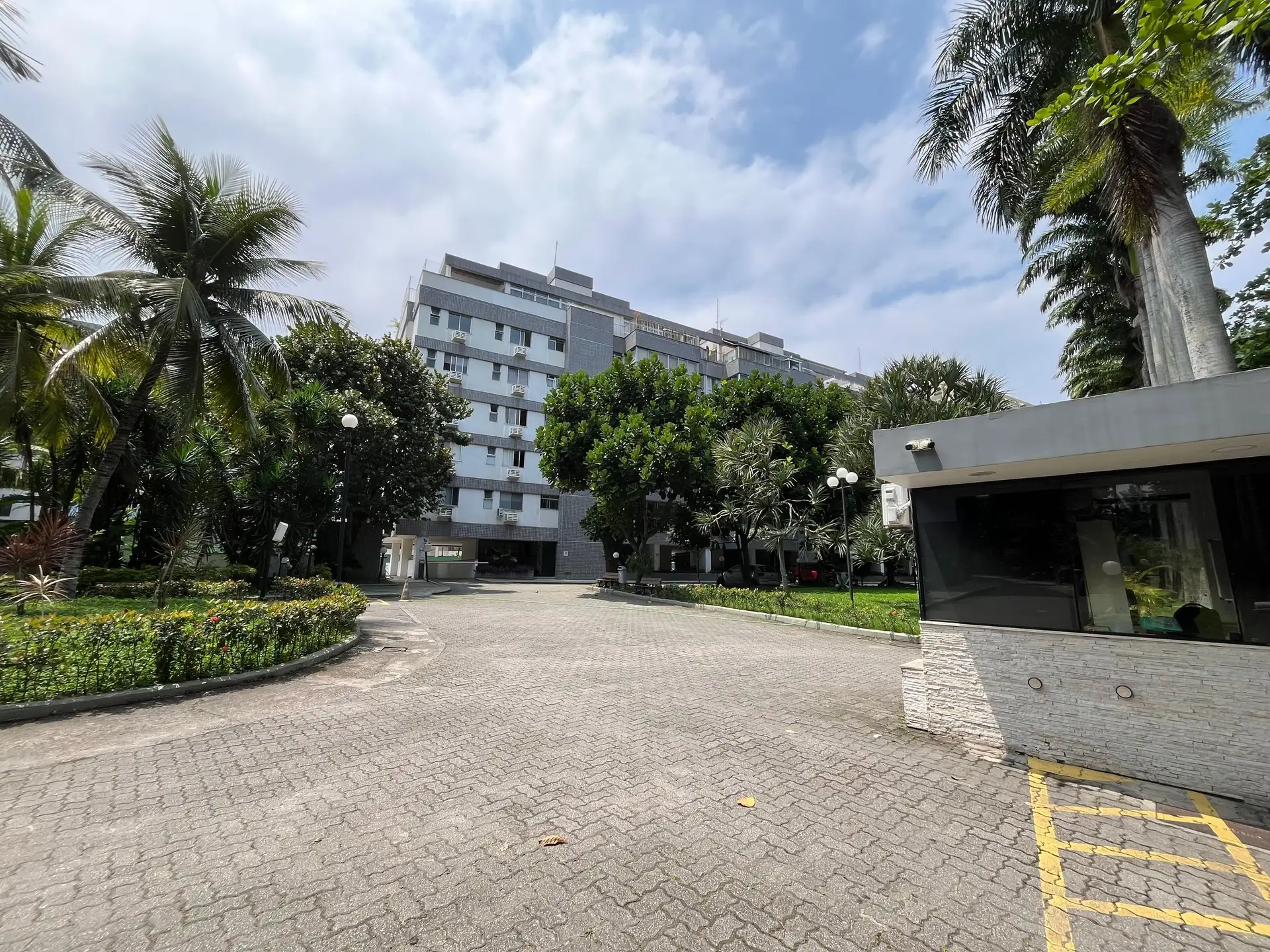 Furnished apartment, 86 m², with a washing machine — photo 25