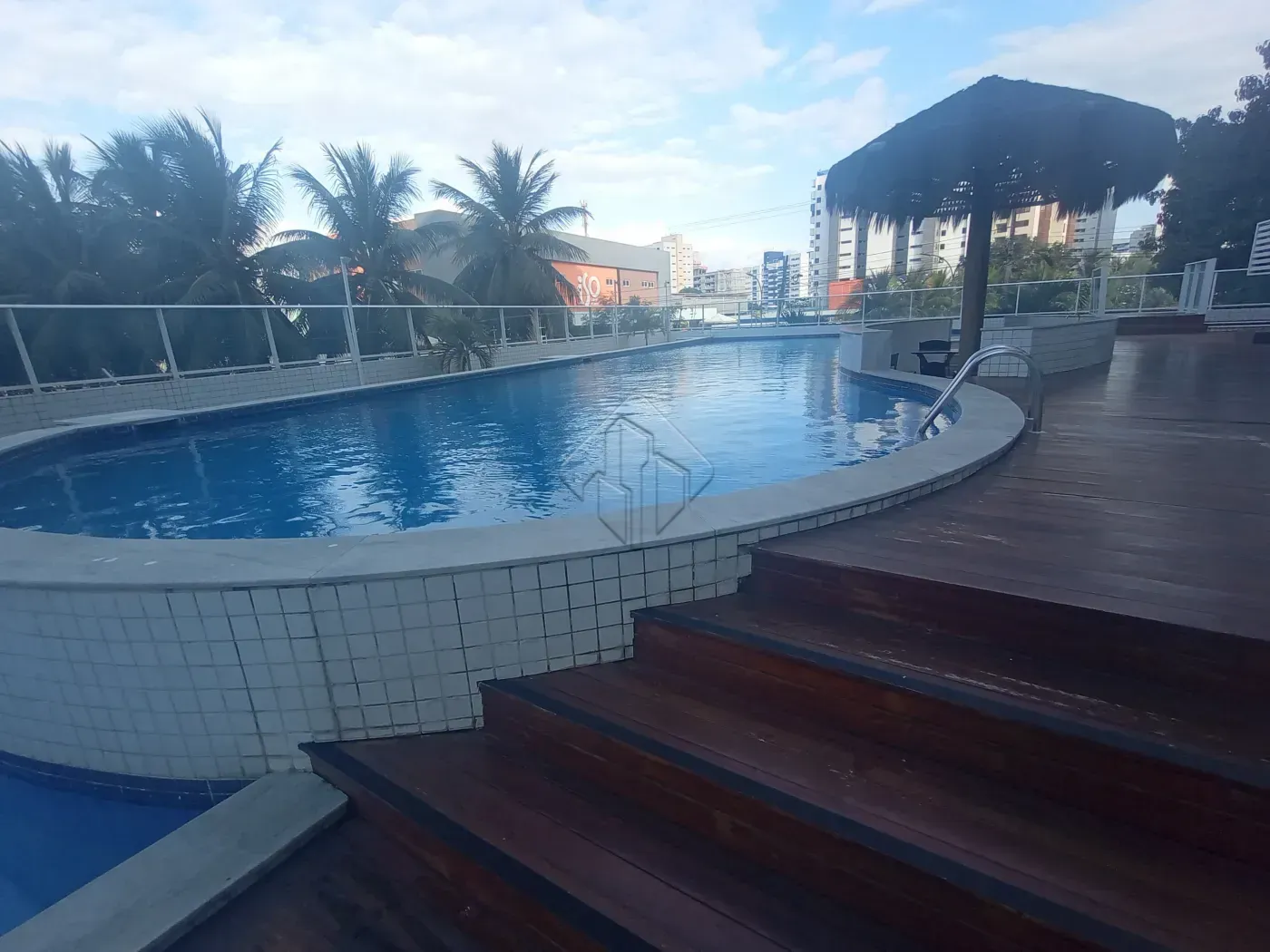 Balcony with a grill in a 2-bedroom apartment, 66 m² — photo 12
