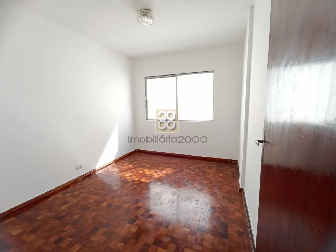 Apartamento, 77 m², com piso de madeira ou laminado — photo 3