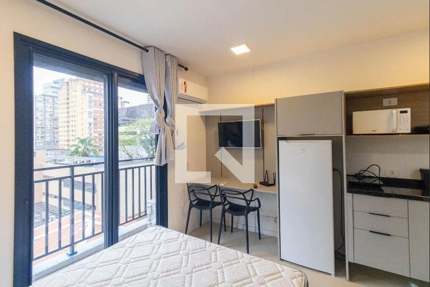 Furnished studio, 21 m², with floor-to-ceiling windows — photo 15