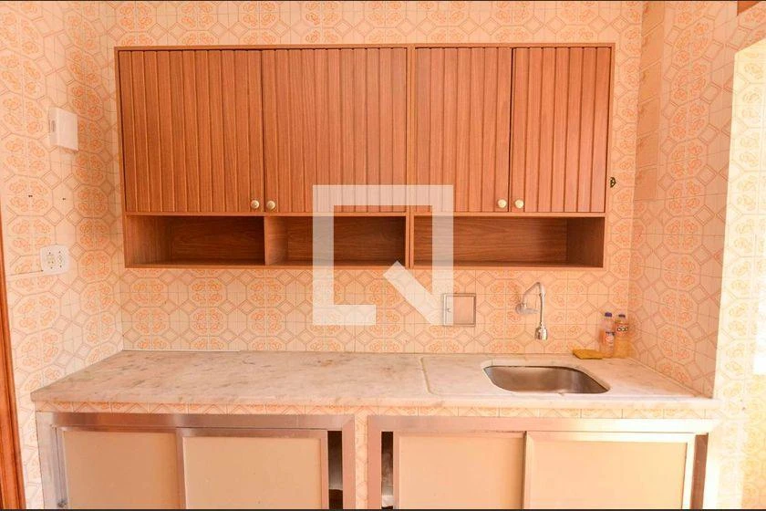 Apartamento com piso de madeira ou laminado, Vila Isabel