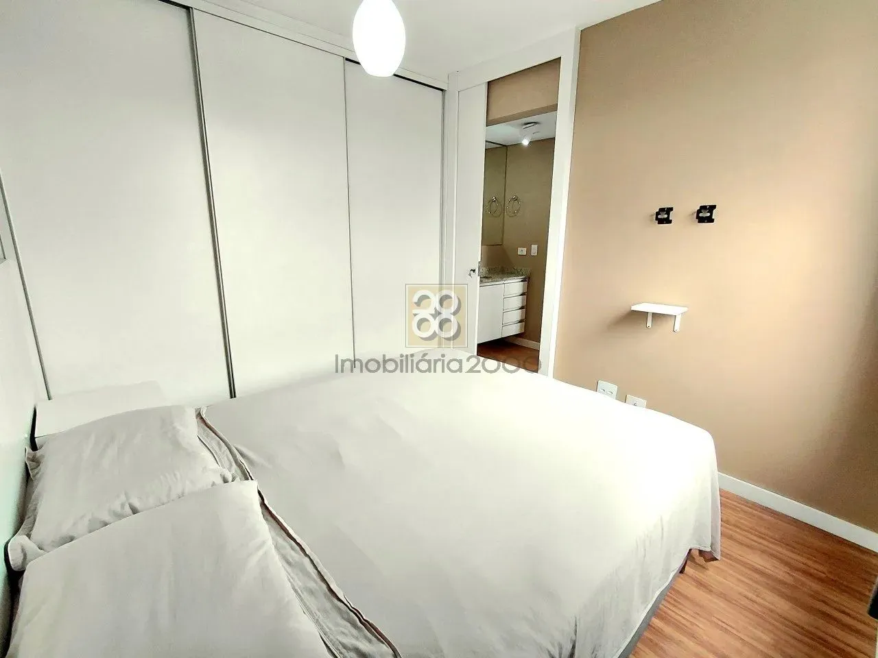 1-bedroom furnished apartment with 69 m² and parking — photo 12