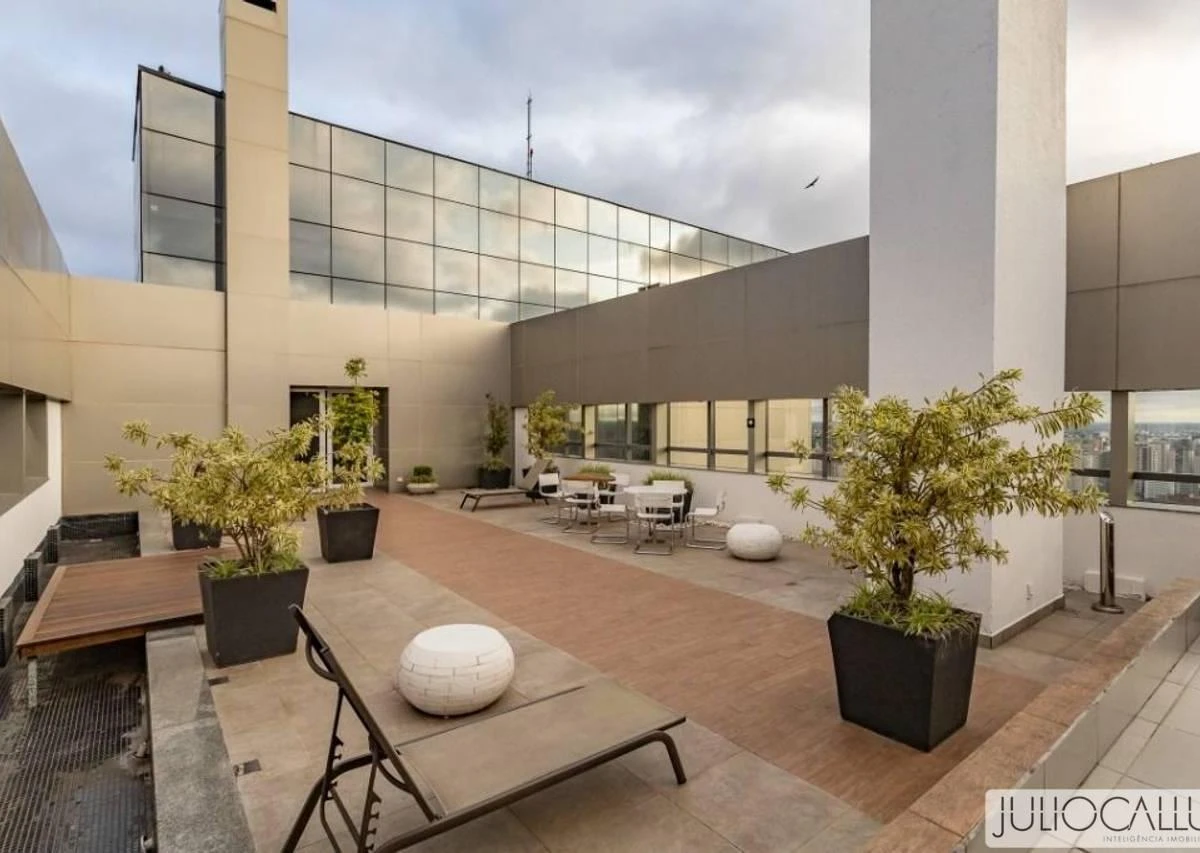 78 m² apartment with floor-to-ceiling windows and a bathtub — photo 19