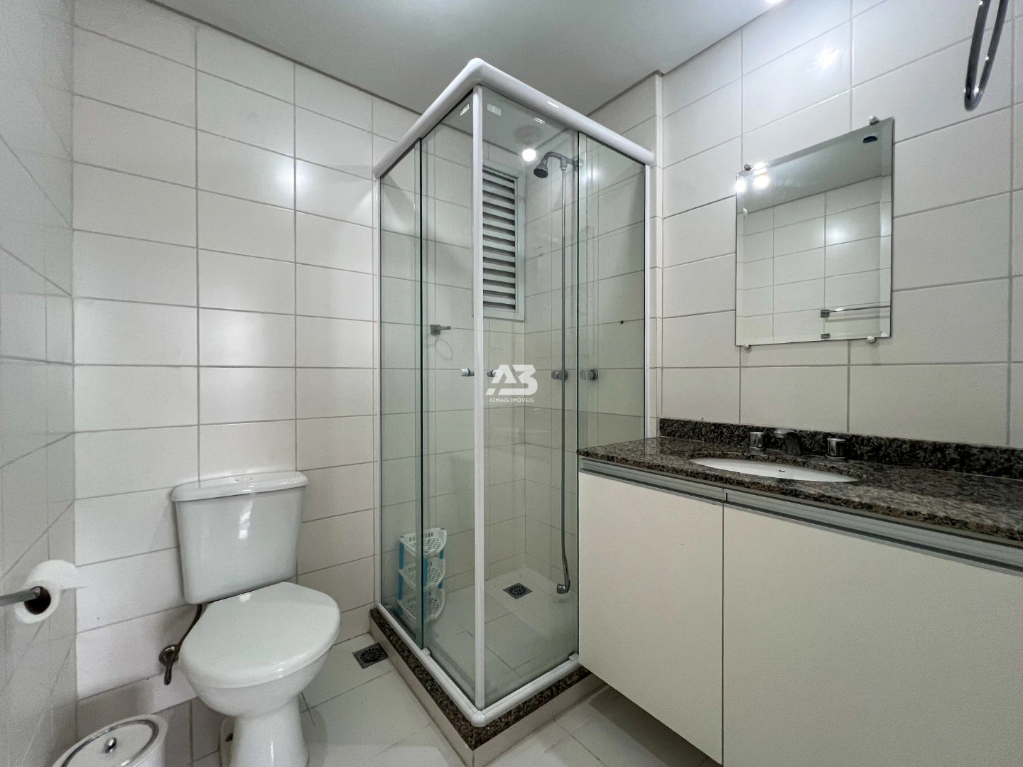 Furnished 2-bedroom apartment with open kitchen — photo 9