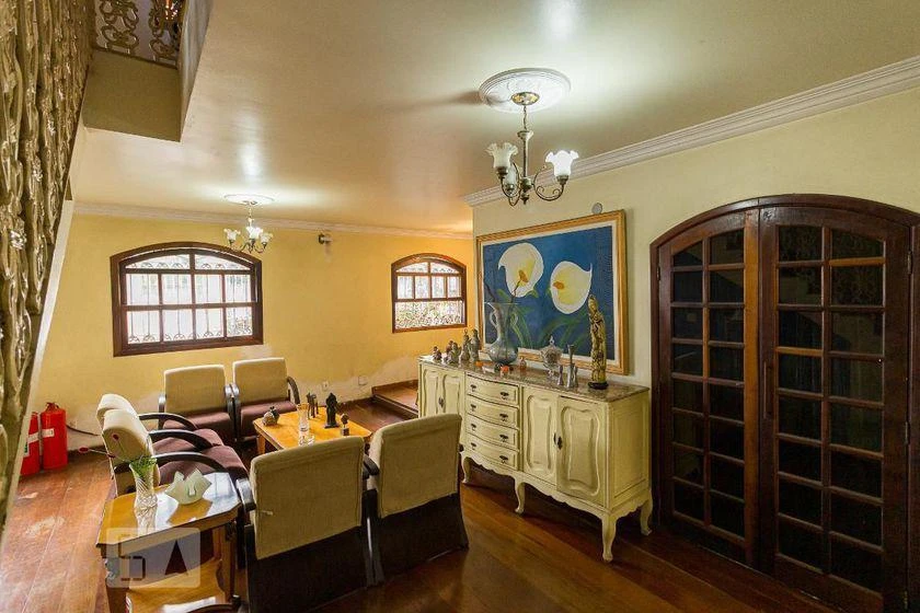 House with 6 bedrooms and 480 m², 6 bathrooms — photo 18