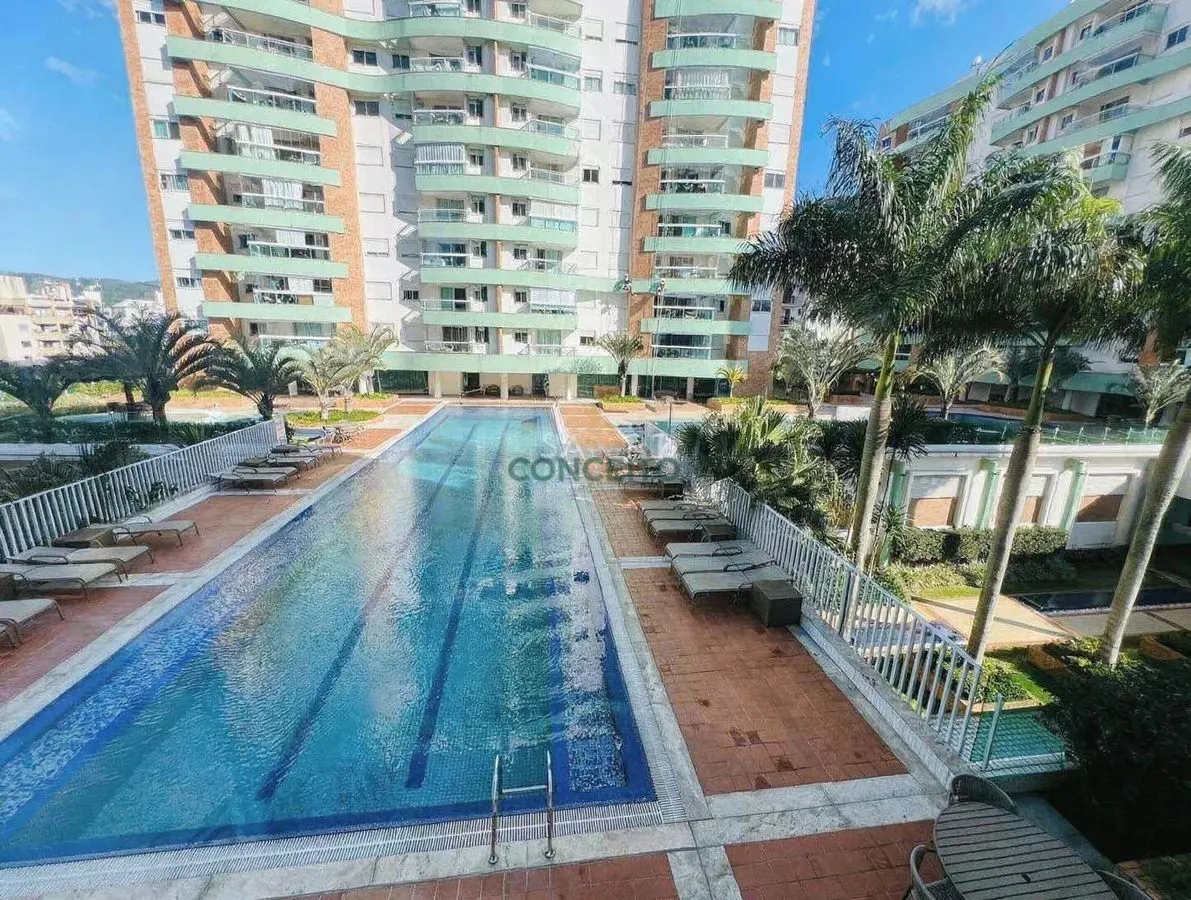Glass-enclosed balcony in a 2-bedroom apartment, 74 m² — photo 11