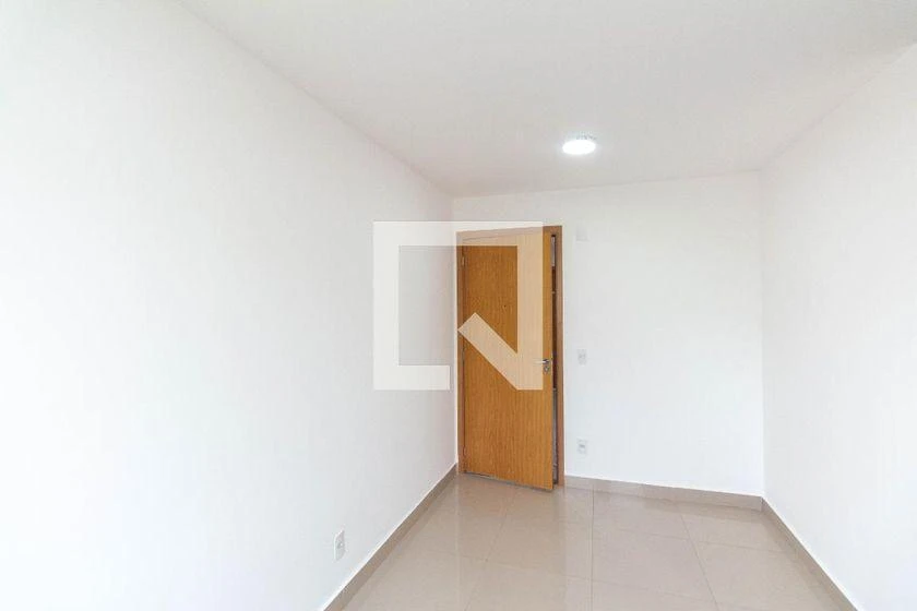 2-bedroom apartment in a building with a gym — photo 40