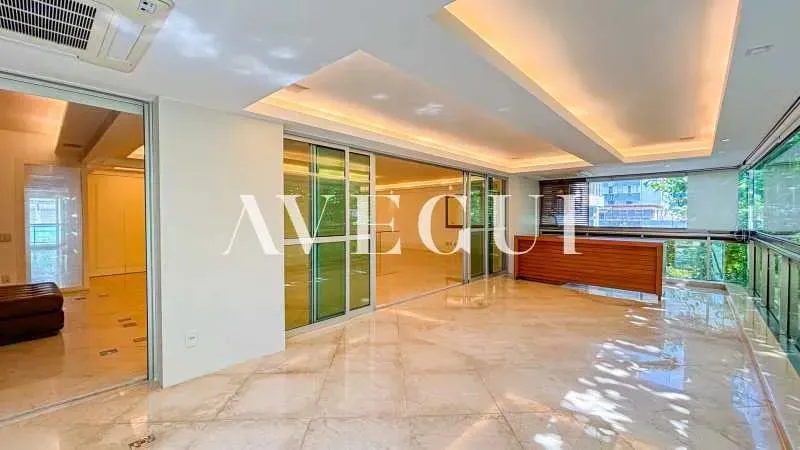 2-bedroom apartment with glassed-in balcony and 4 parking — photo 5