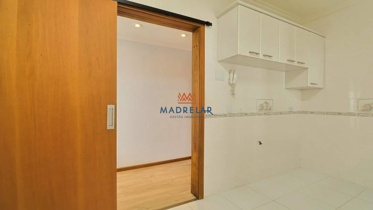 Bathtub in a 3-bedroom apartment, 112 m² — photo 10