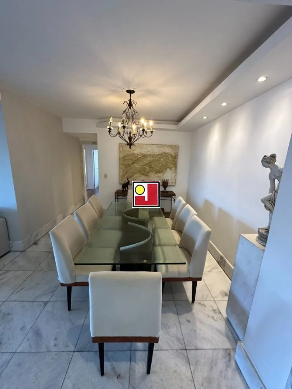 Apartamento mobiliado de 4 quartos com varanda de vidro — photo 14