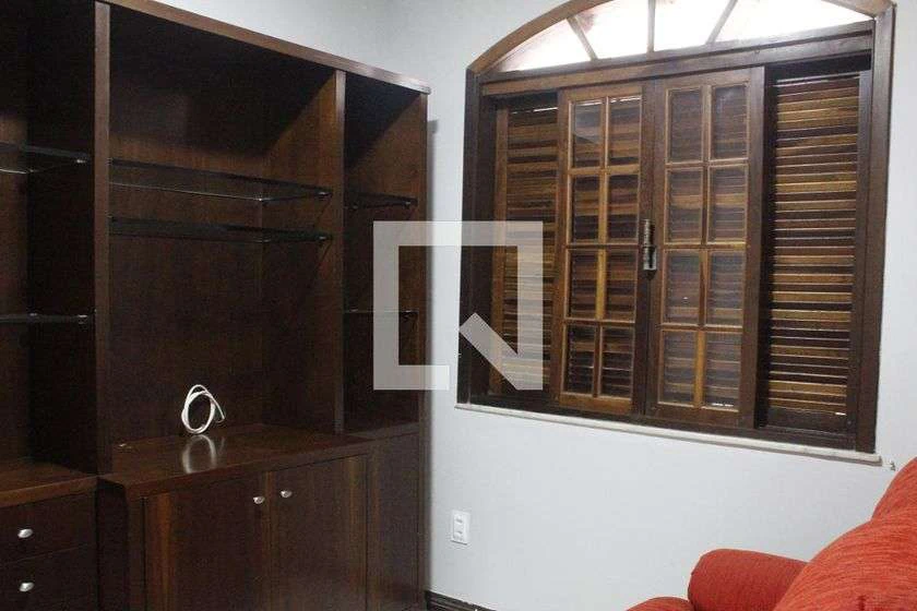 800 m² house with 5 bedrooms and a private-use pool — photo 24