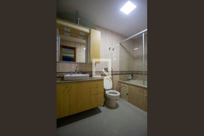 Apartamento mobiliado com 4 quartos e jacuzzi no prédio — photo 65