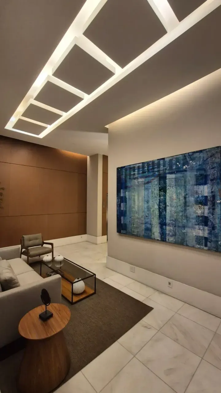 Apartment with 3 bedrooms and modern open-plan kitchen — photo 14