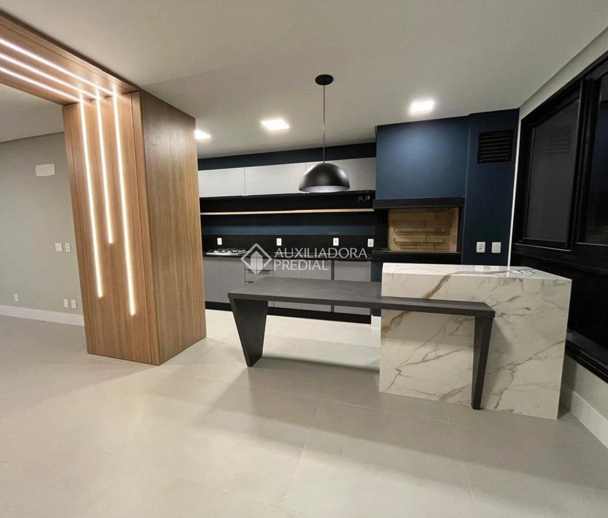 Apartment, 134 m², with floor-to-ceiling windows — photo 6