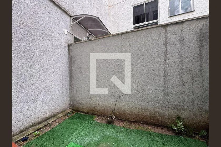 Apartamento mobiliado de 2 quartos em condomínio com piscina — photo 16