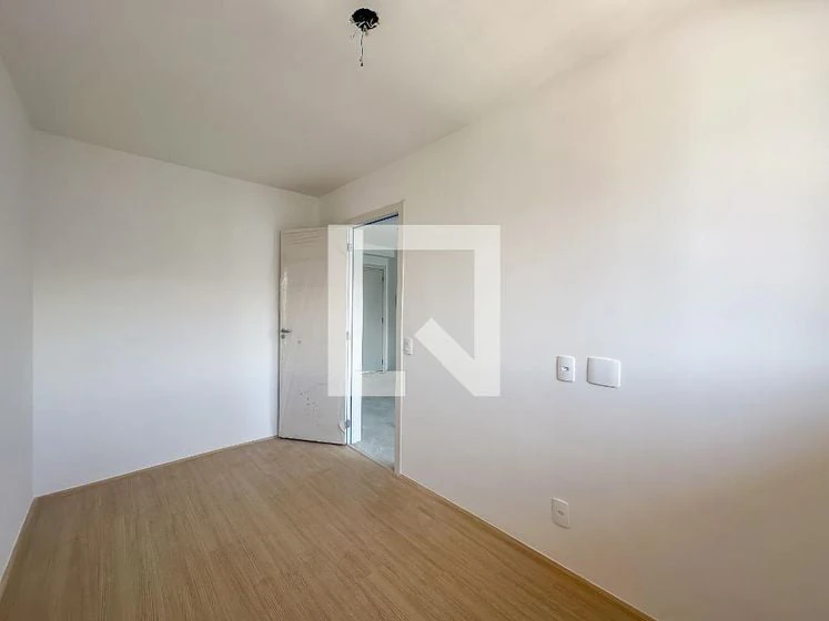 2-bedroom apartment in a building with a gym — photo 12