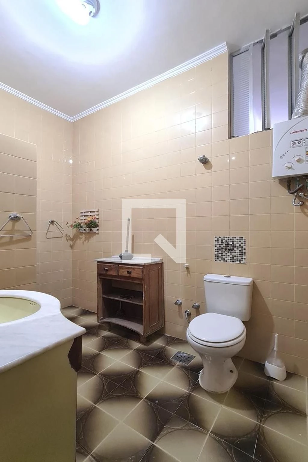 Квартира без меблів з 3 спальнями та балконом — photo 15