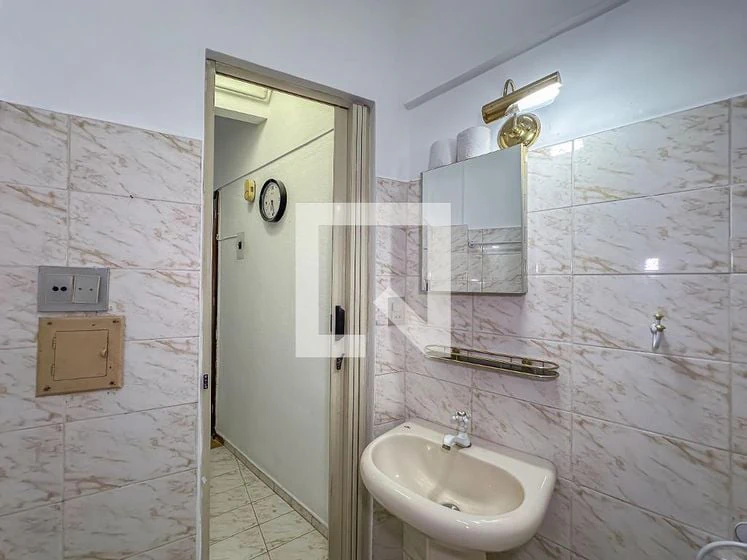 Деревянный пол или ламинат и 1 спальня: квартира 31 м² — photo 30