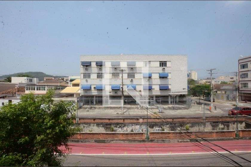 65 m² apartment with 2 bedrooms and 1 bathroom — photo 2