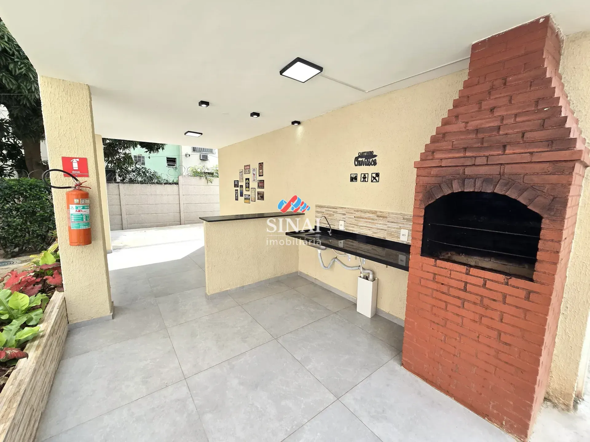 Квартира с 2 спальнями, парковкой и кухней open-plan — photo 41