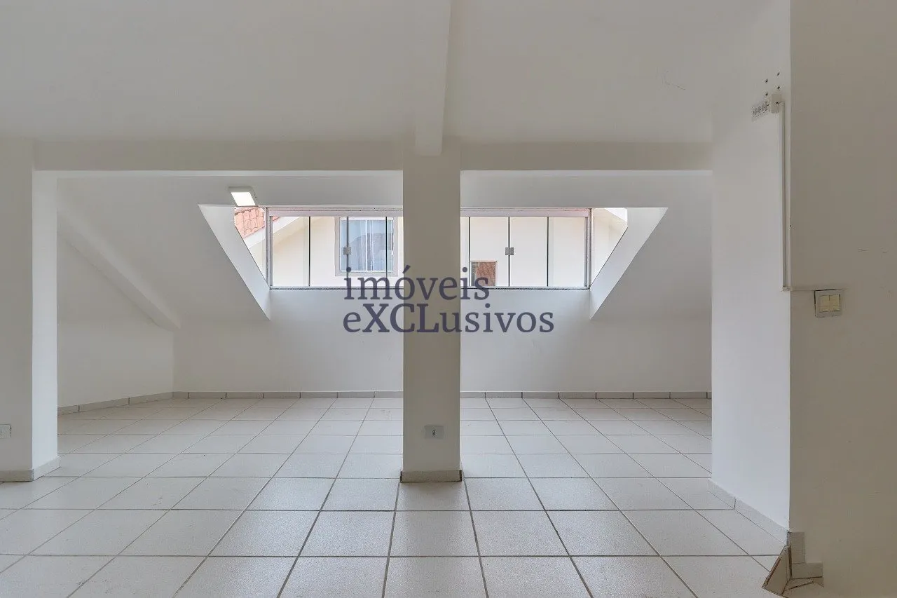House with 3 en-suite bedrooms and 500 m², 3 parking — photo 59