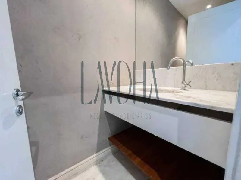 Apartamento residencial con 3 dormitorios y 4 baños — photo 18