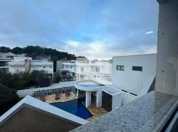 House with 3 ensuite bedrooms and 364 m² plus 4 parking — photo 7