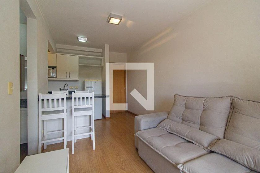 One-bedroom apartment with a washing machine — photo 18