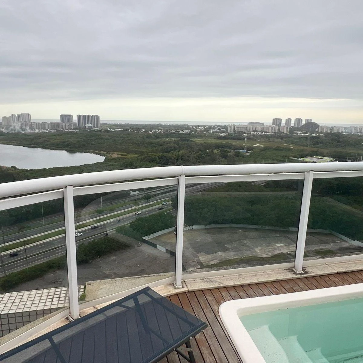 Furnished duplex penthouse with 2 bedrooms and 3 parking spots — photo 15
