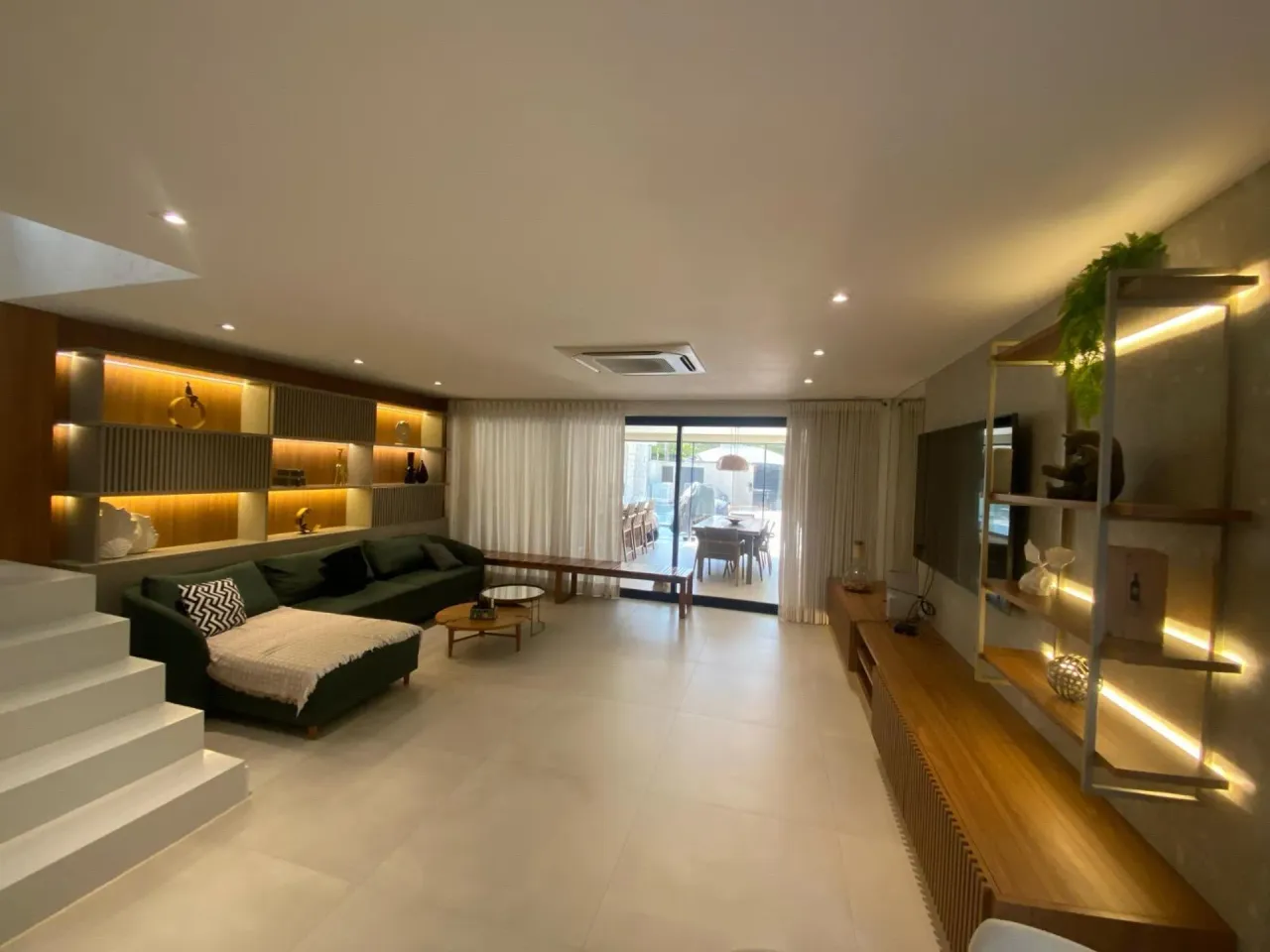 Furnished house with 4 bedrooms and 5 bathrooms — photo 4
