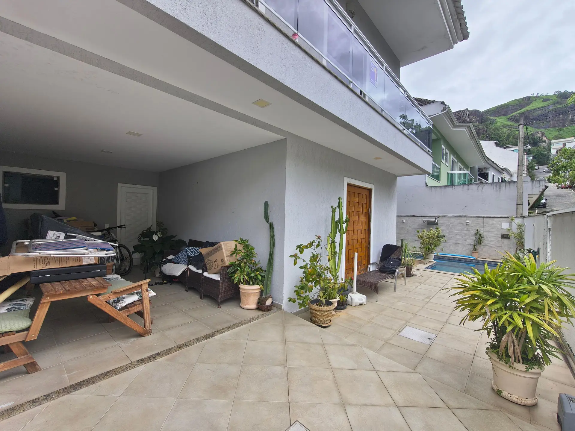 Furnished house, 220 m², with a bathtub — photo 53