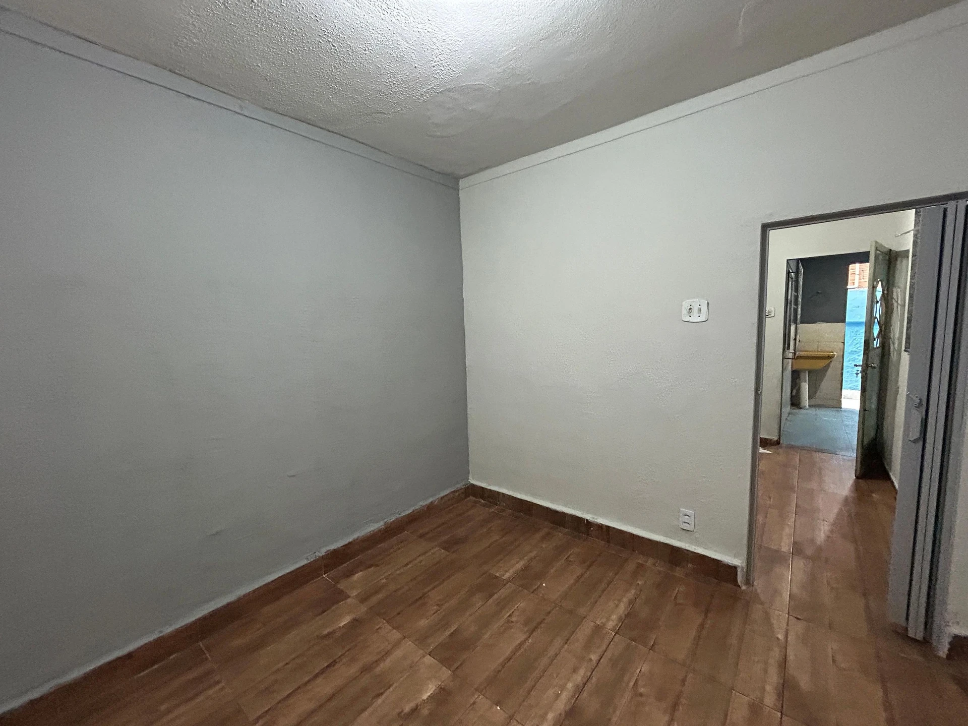 Rental house with 1 bedroom and 1 bathroom no parking — photo 5