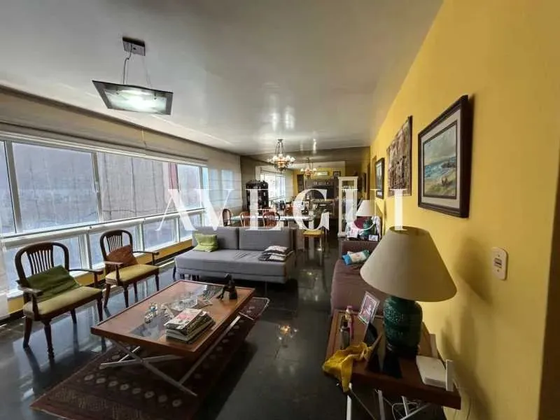 Furnished 4-bedroom apartment with a gas stove kitchen — photo 9