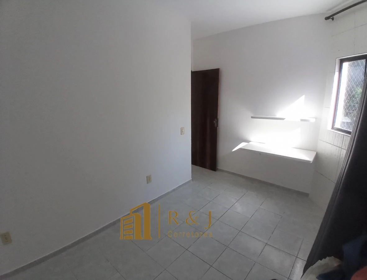 Rental apartment with 3 bedrooms and a balcony — photo 3