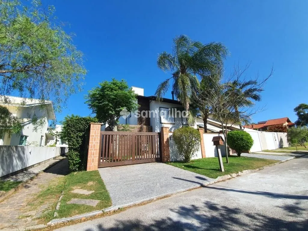 Casa com 7 quartos e 3 suítes, 450 m² e 2 vagas — photo 3