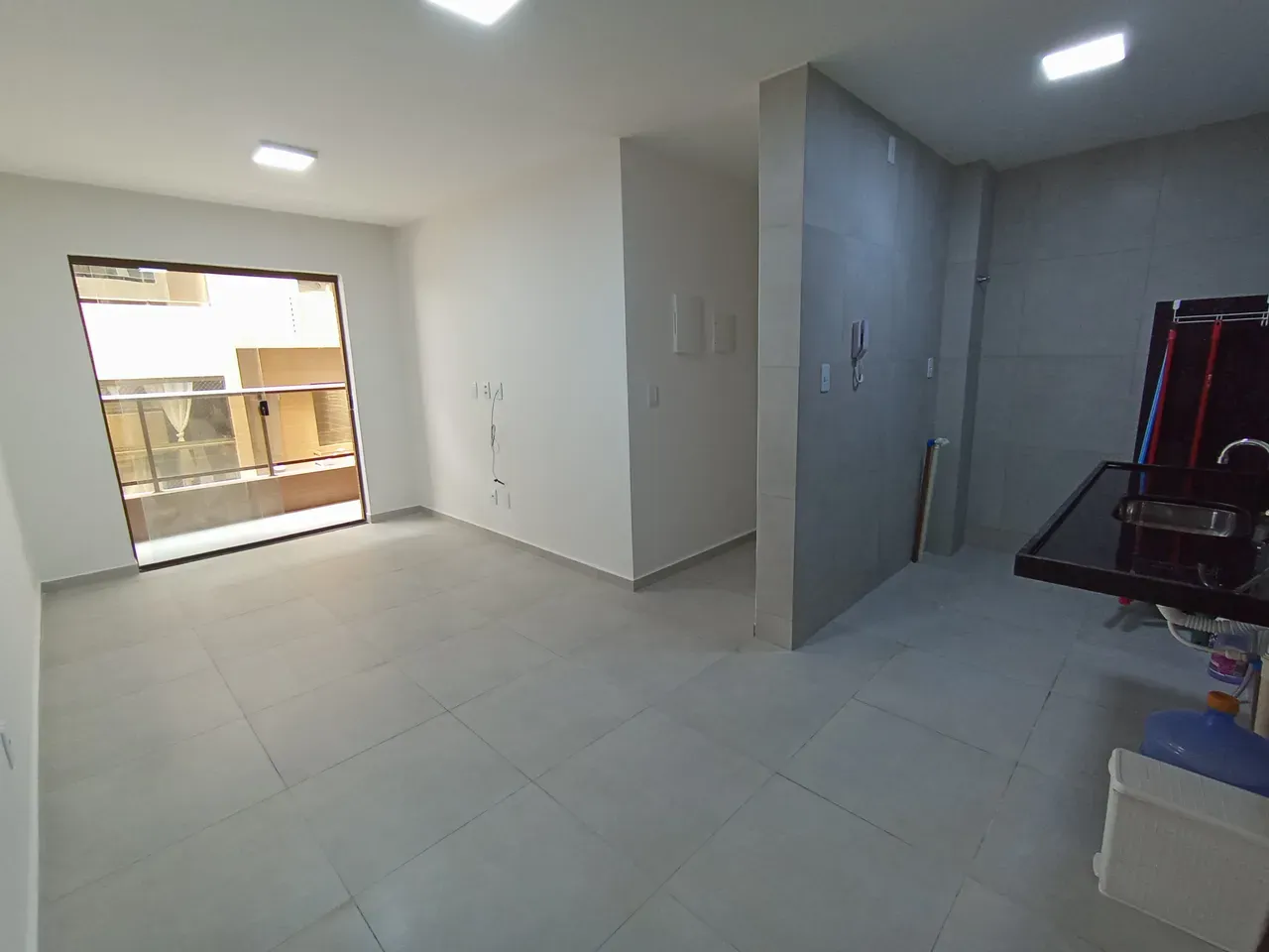 2-bedroom apartment with a suite and a balcony on the 1st floor — photo 4